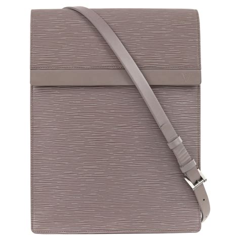 louis vuitton biarritz bag|LOUIS VUITTON Epi Biarritz Lilac 1310427.